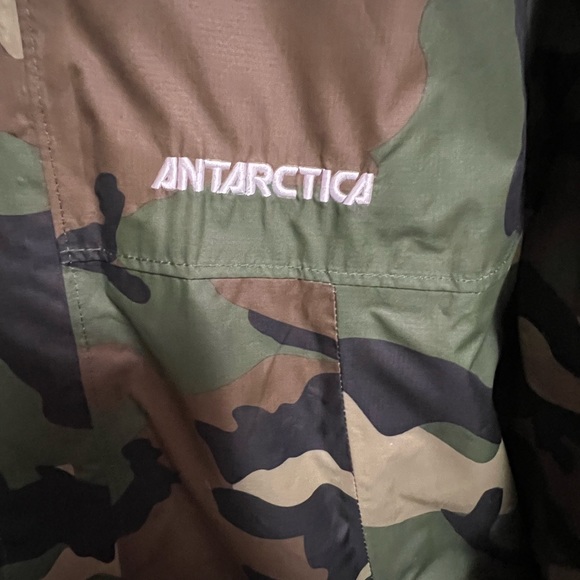 Mens XXL waterproof woodland camo jacket (sic) - Picture 2 of 13